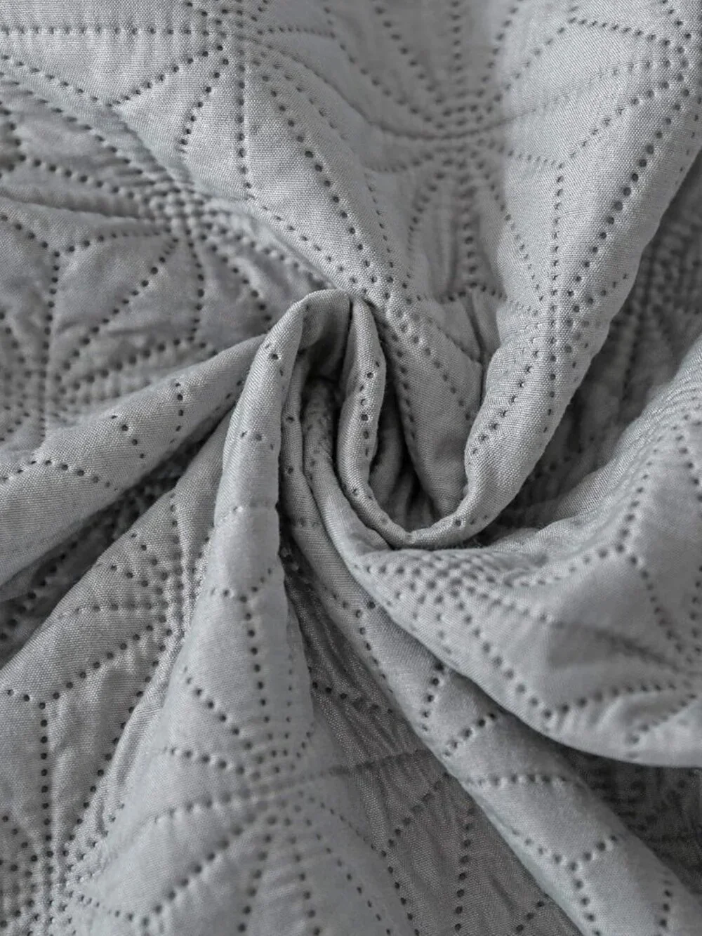 King Gray Ultra Soft Quilt Set